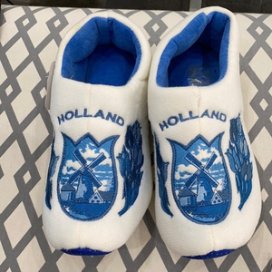 Traditional Dutch‎ clogs in slipper form soft on your feet and warm